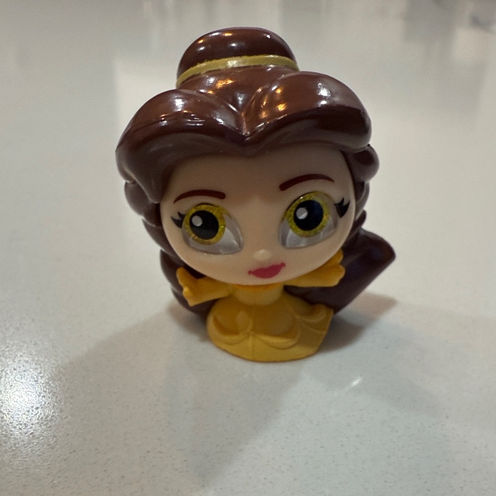 Disney Doorables series 7 Belle